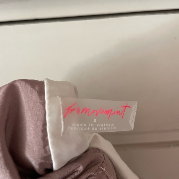 Free People “The Way Home Shorts” - Picture 4 of 4